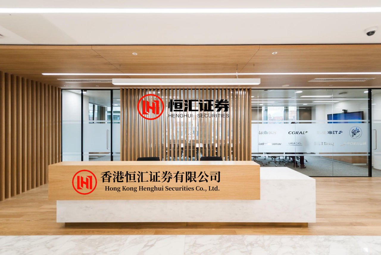 和业众 前方等位3200多个号，女子排队排到崩溃！网友痛斥：能不能有点底线？